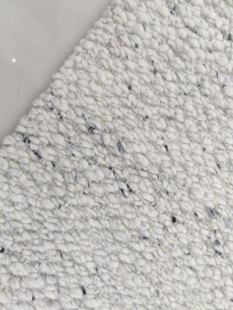 Pure Loom Kevin collection