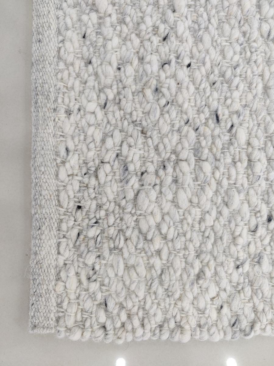 Pure Loom Kevin collection